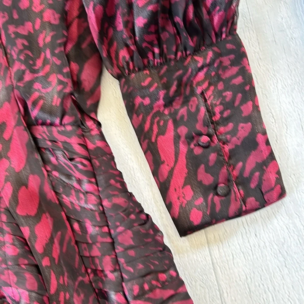 NWT Walter Baker Tie Neck Stellah Dress Sz 4‎ Magenta Pink Black Animal Print